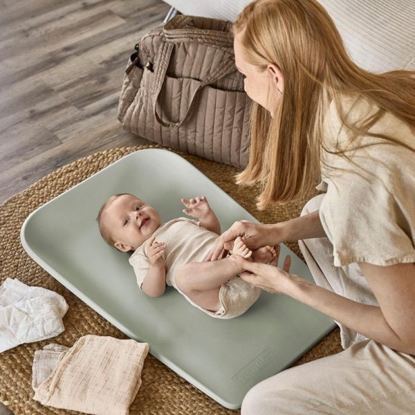 Leander Matty Mini changing mat Sage green Ռետինե ներքնակ փոխելու համար - Image 4